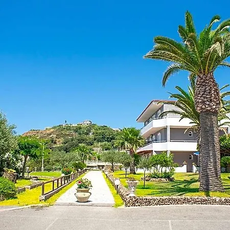 Rita Hotel 3*