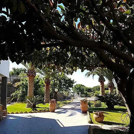 Rita Hotel