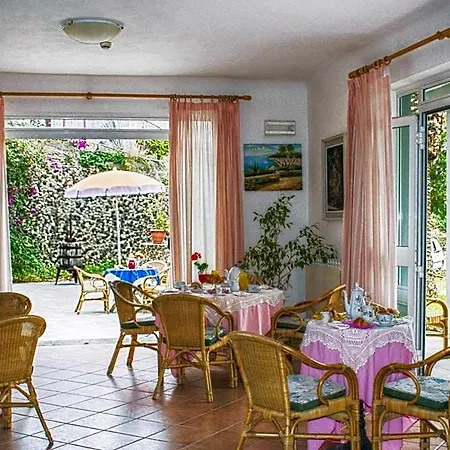 Rita Hotel